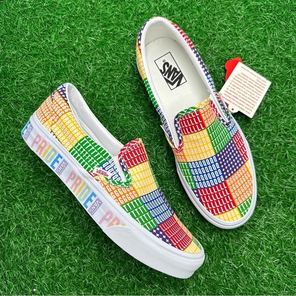 Vans Classic Slip On Pride - Picture 4 of 8